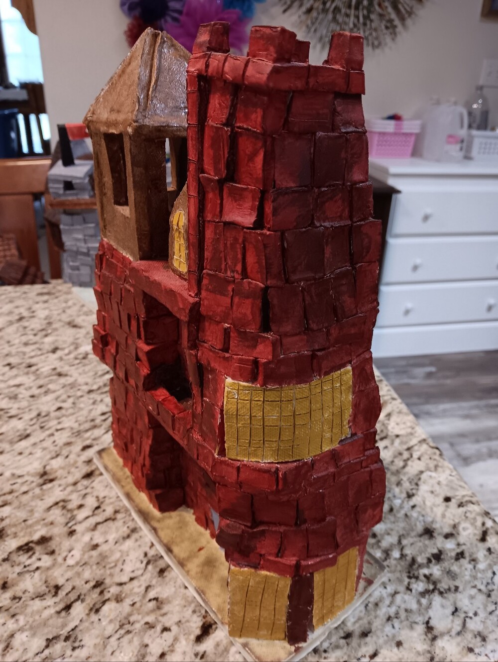 Red And Gold Ceramic Castle - Picture 4 of 4